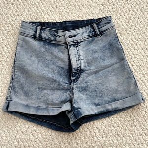 H&M blue jean shorts - size 4